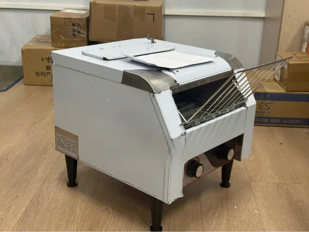 Máy nướng bánh mì băng chuyền HET - 300 công suất 1940W