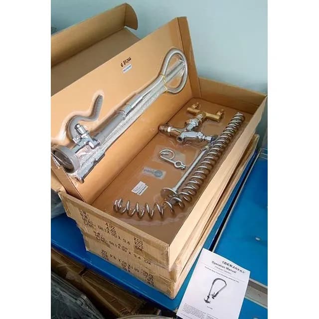 Vòi phun tráng Berjaya BJY-PRS 681x300x94mm chính hãng